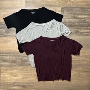 Lot of 3 Victorias Secret V-Neck Tshirts